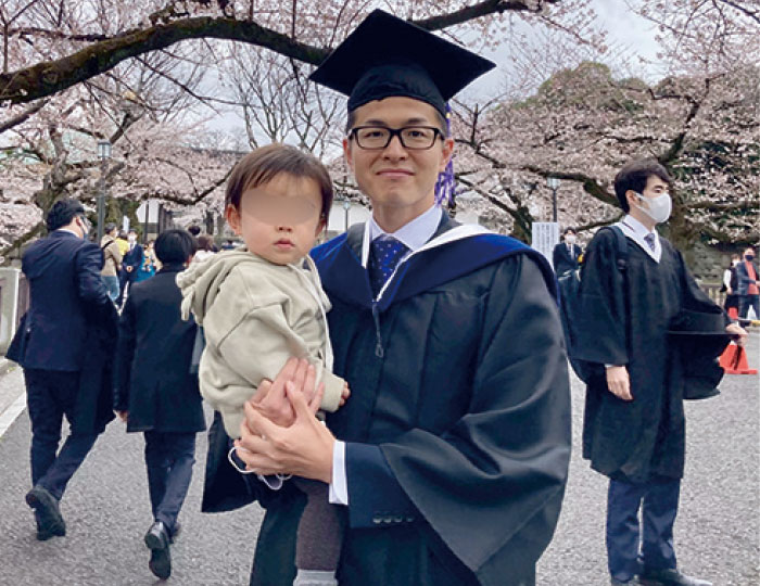 大学卒業式の写真